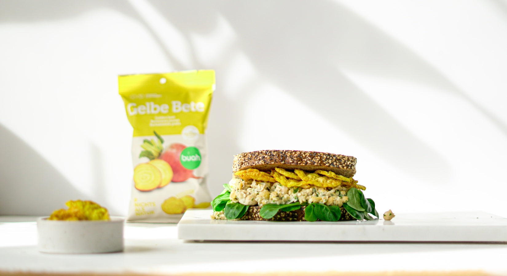 Crispy Kichererbsen-Sandwich mit gelber Bete